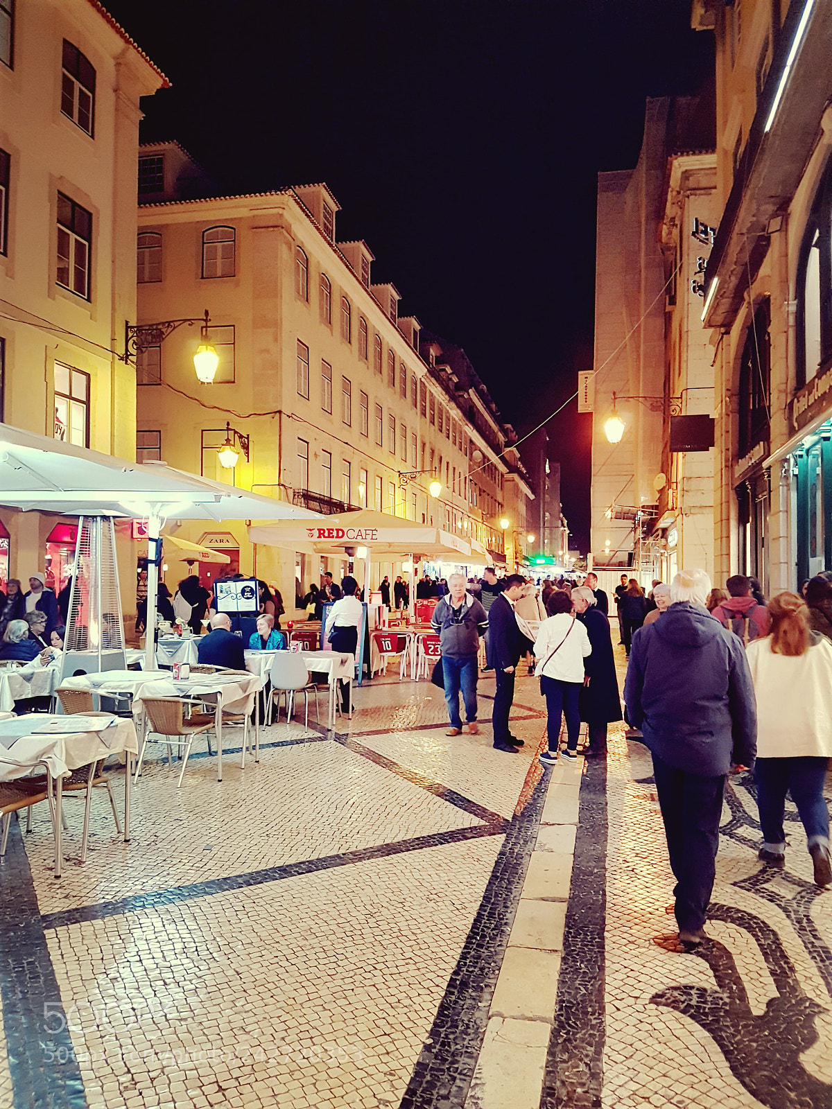 Samsung Galaxy S7 Edge sample photo. Street with people photography