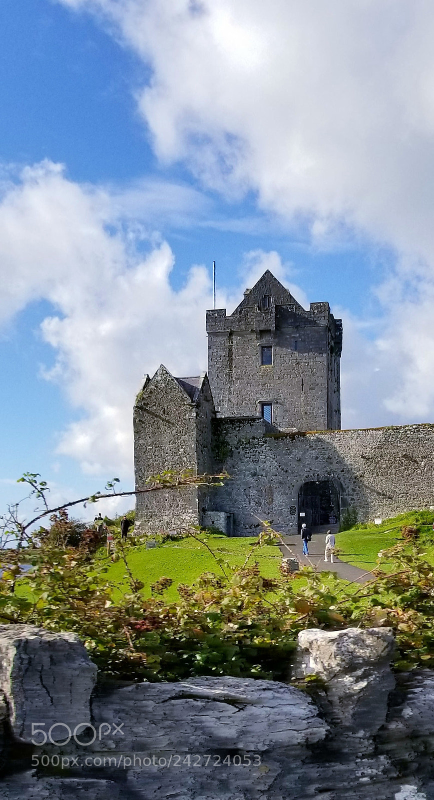 Samsung Galaxy S8 sample photo. Dunguaire castle photography