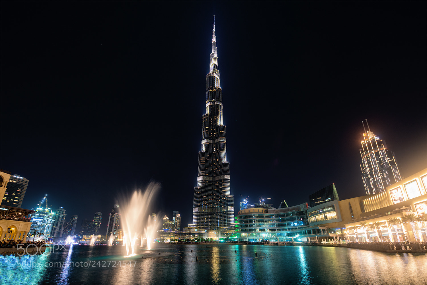 Nikon D800 sample photo. Dubai fountain photography