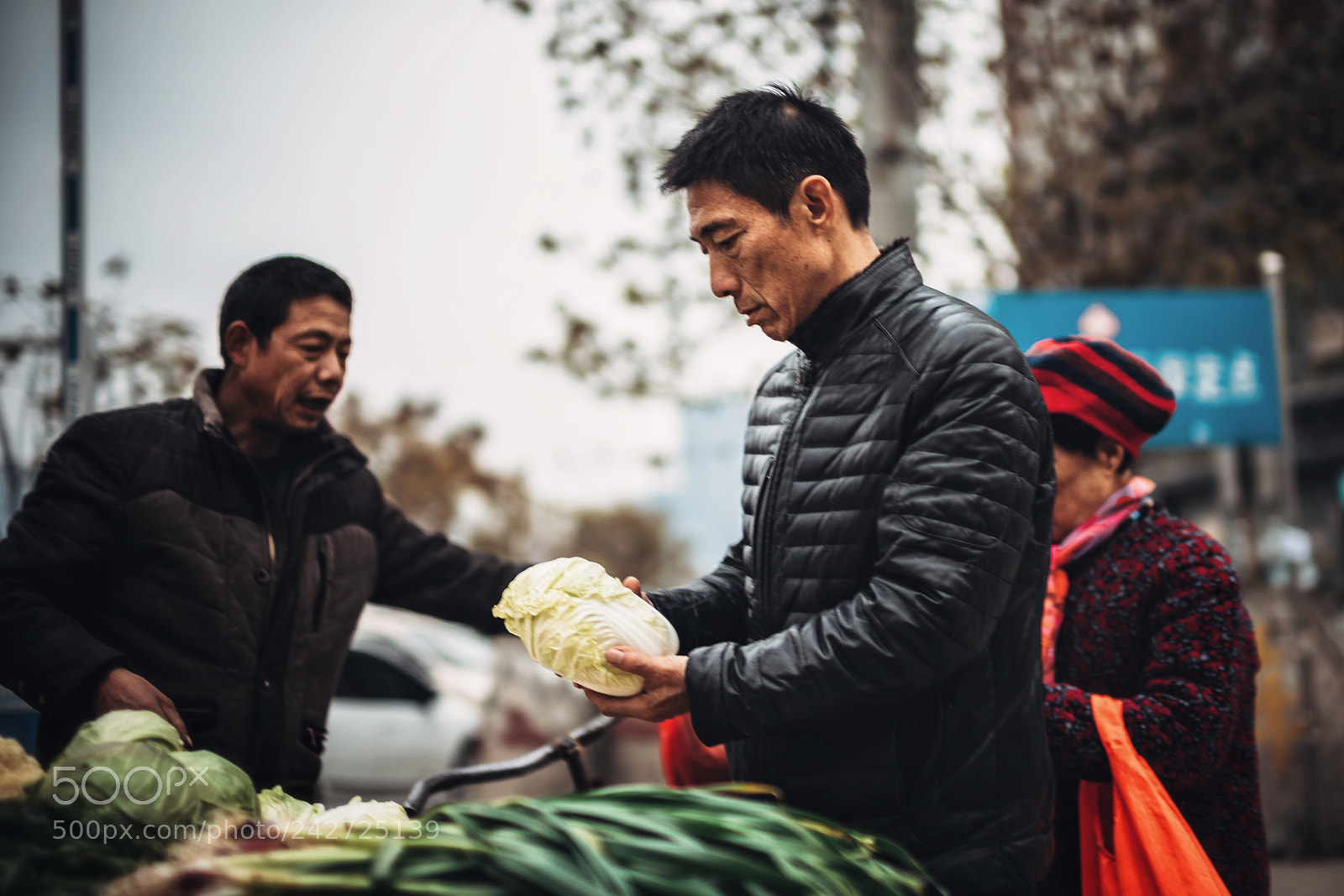 Sony a7 II sample photo. Buying vegetable  photography