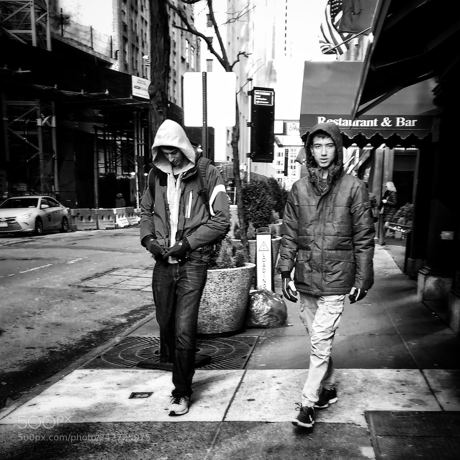 Apple iPhone X sample photo. Nyc in step photography