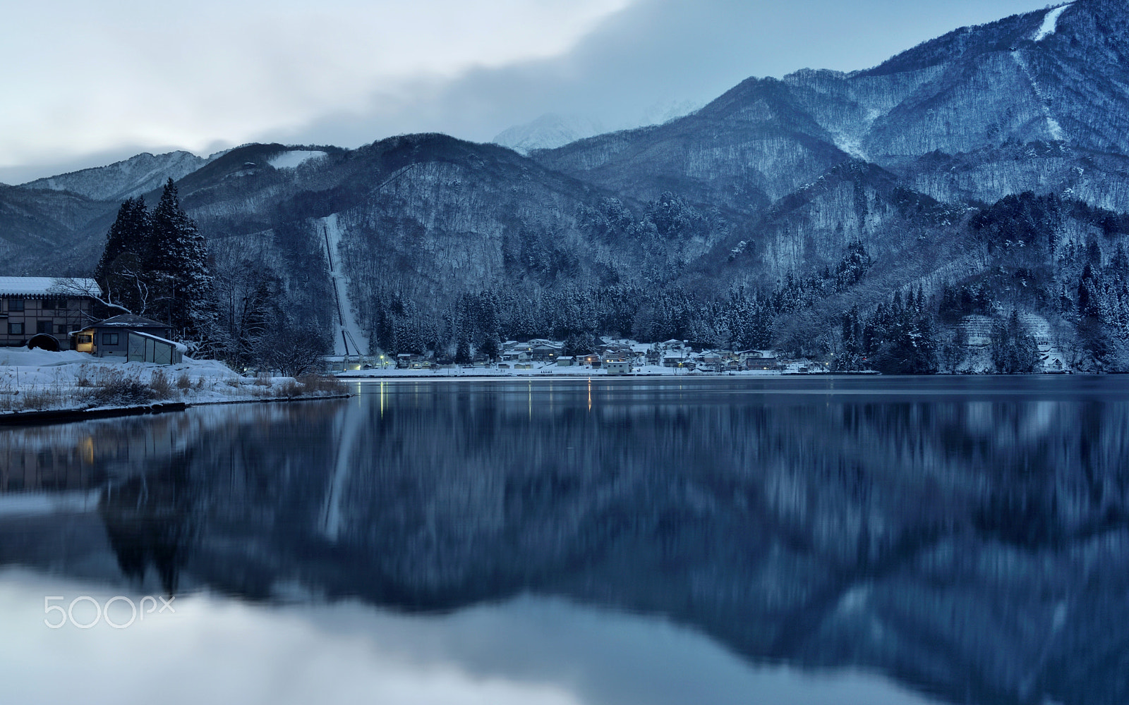 Nikon AF-S Nikkor 24-70mm F2.8G ED sample photo. Lake aoki photography