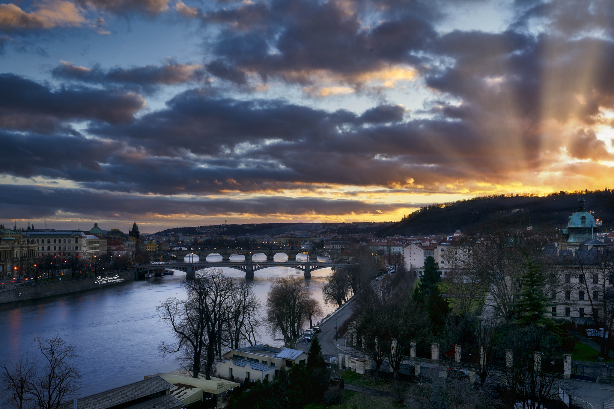 Sony FE 16-35mm F2.8 GM sample photo. Prague skyline photography