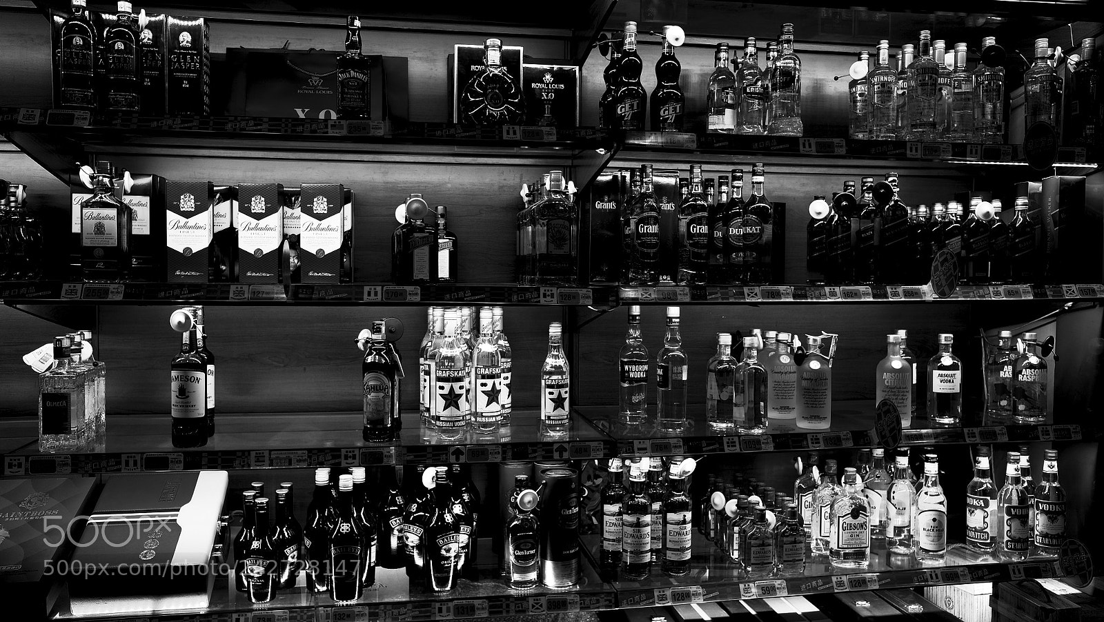 Fujifilm X70 sample photo. Title photography