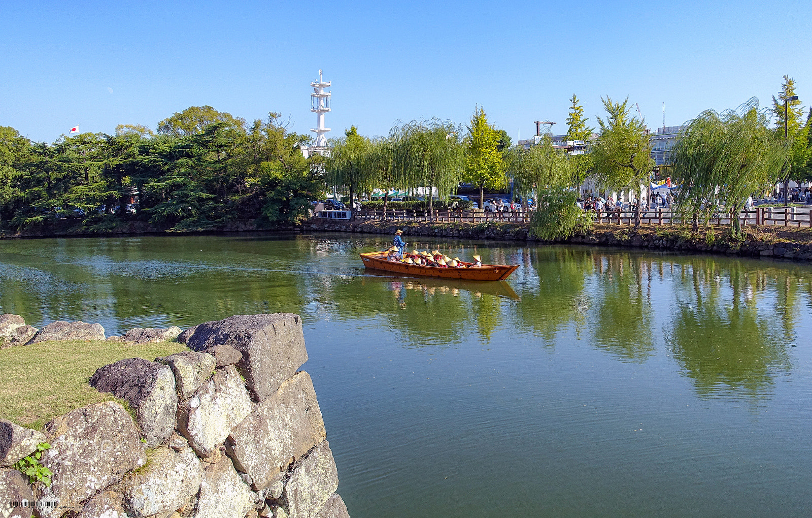 Sony Cyber-shot DSC-RX100 III sample photo. Boat on the moat photography