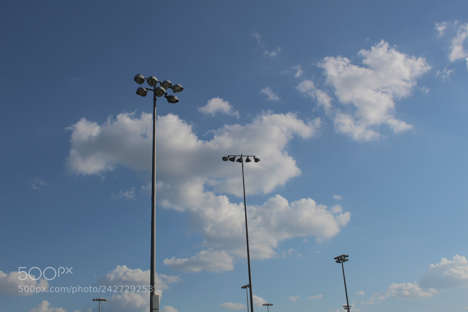 Canon EOS 1300D (EOS Rebel T6 / EOS Kiss X80) sample photo. Light poles photography