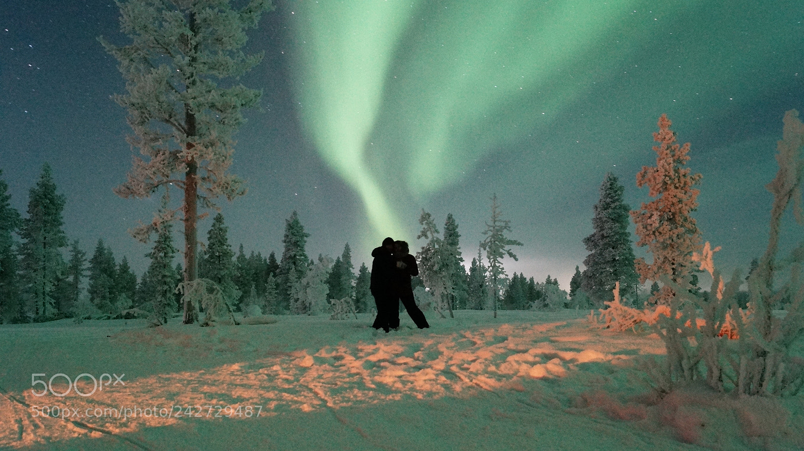 Sony SLT-A58 sample photo. Humans and northlights photography