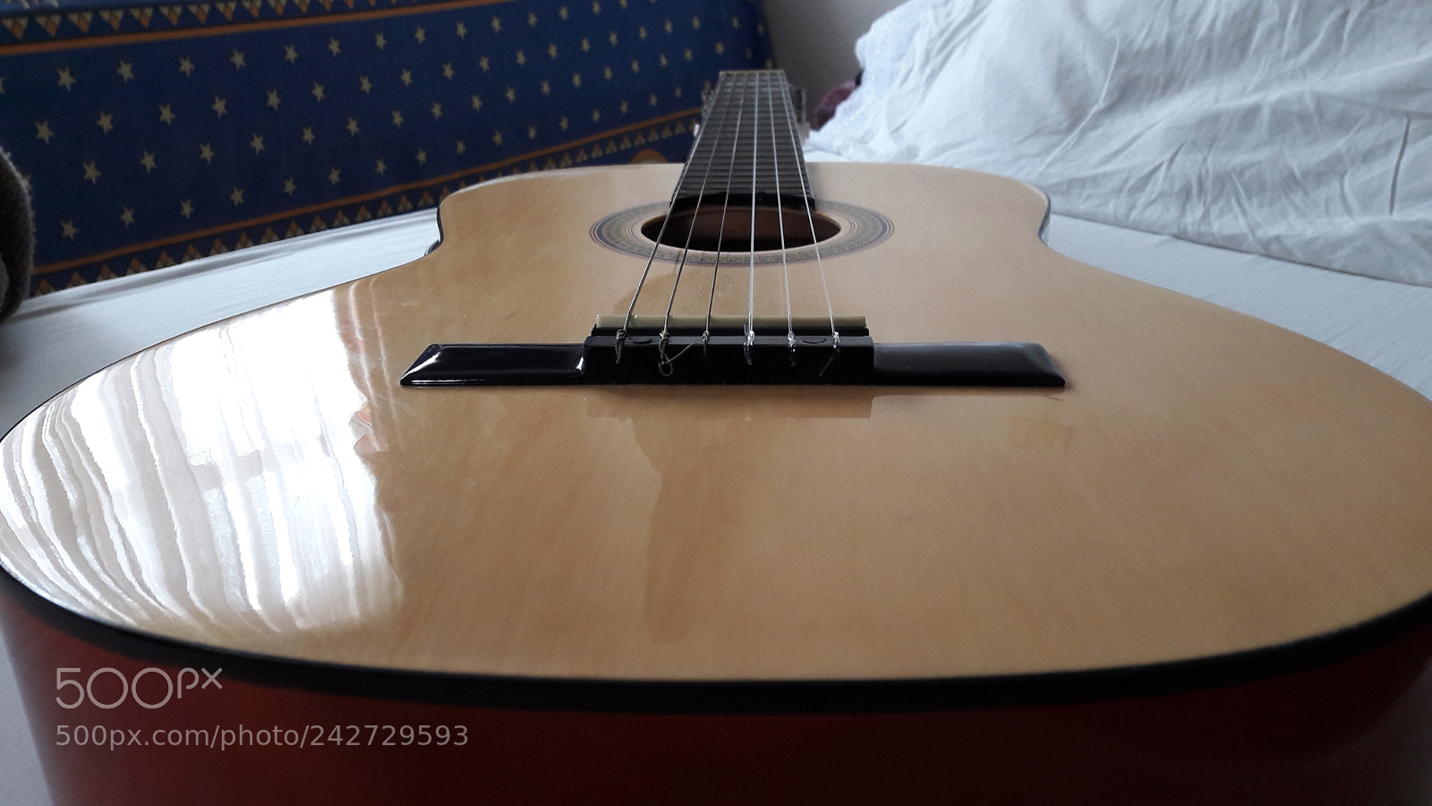 Samsung Galaxy A5(2016) sample photo. Guitar photography
