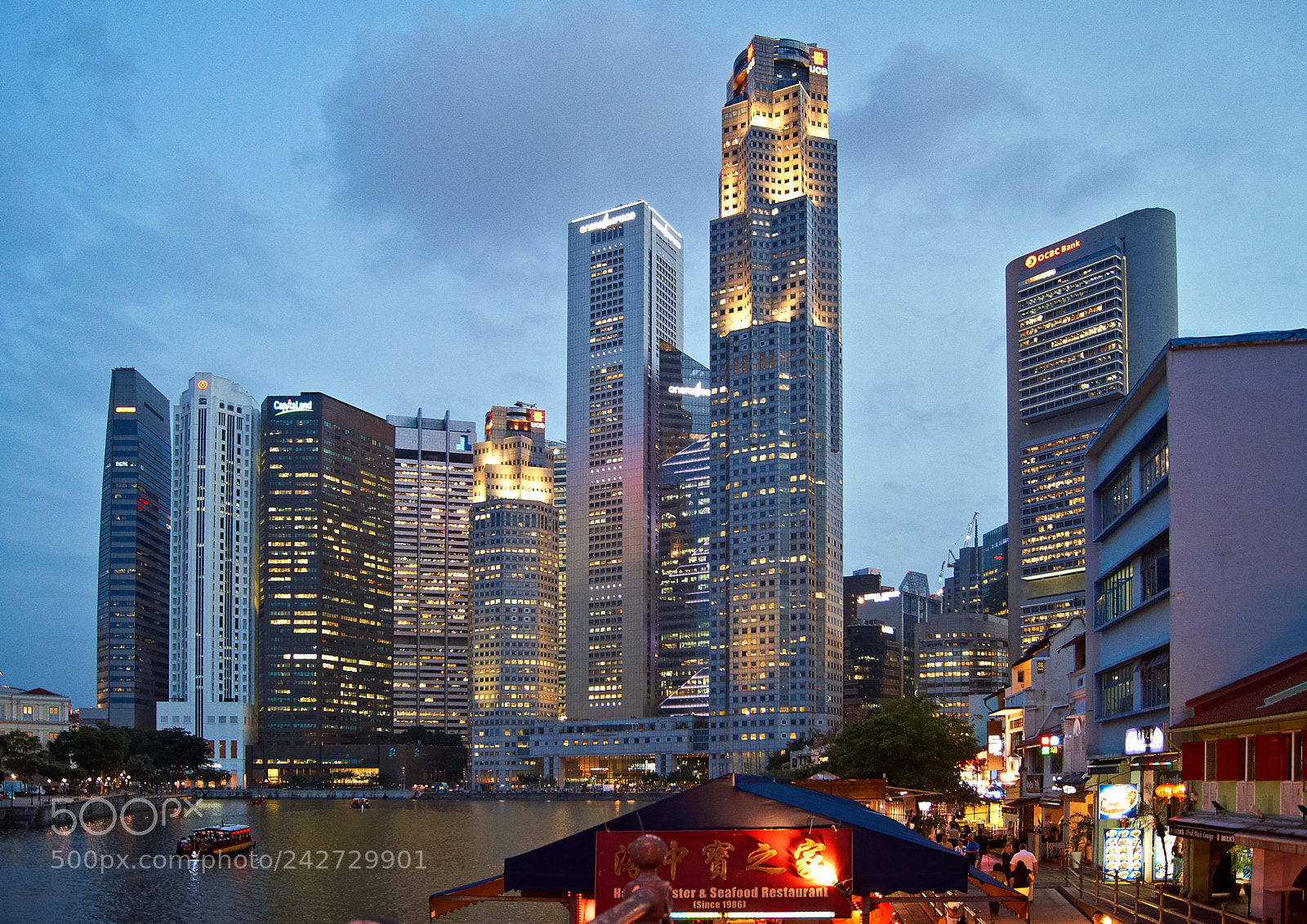 Sony SLT-A35 sample photo. Singapore  in the evening photography