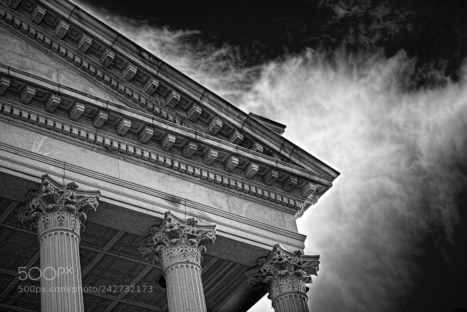 Nikon D600 sample photo. Clouds over statehouse photography