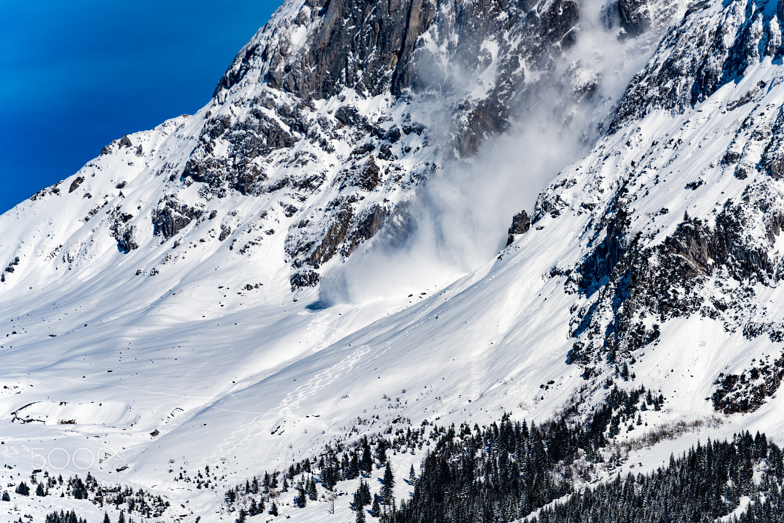 Nikon D810 sample photo. Avalanche in grindelwald photography