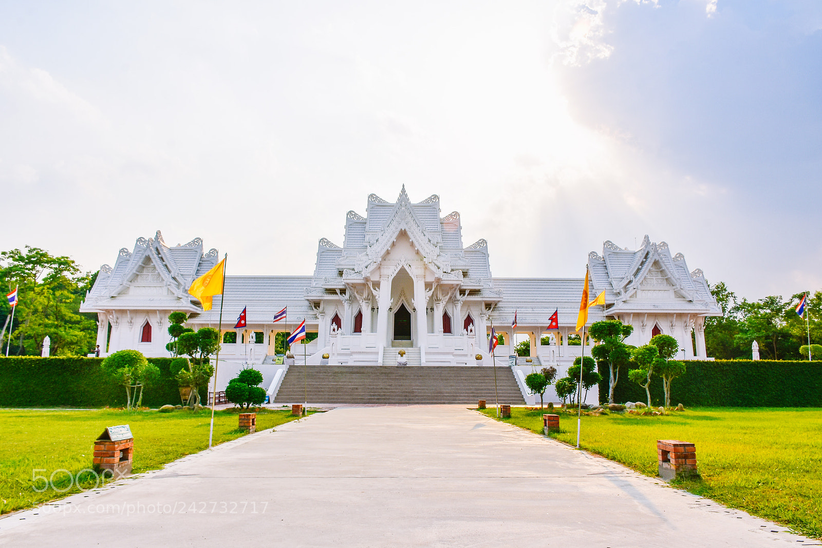 Nikon D7200 sample photo. Royal thai monastery photography
