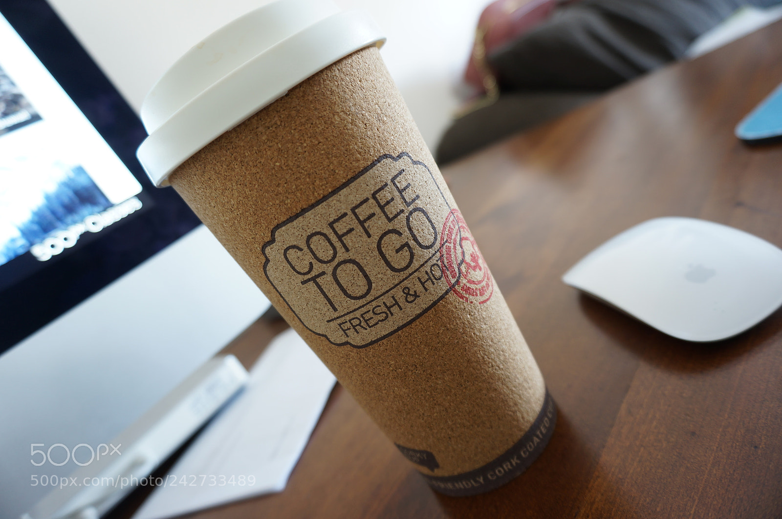 Sony Alpha NEX-6 sample photo. To go photography