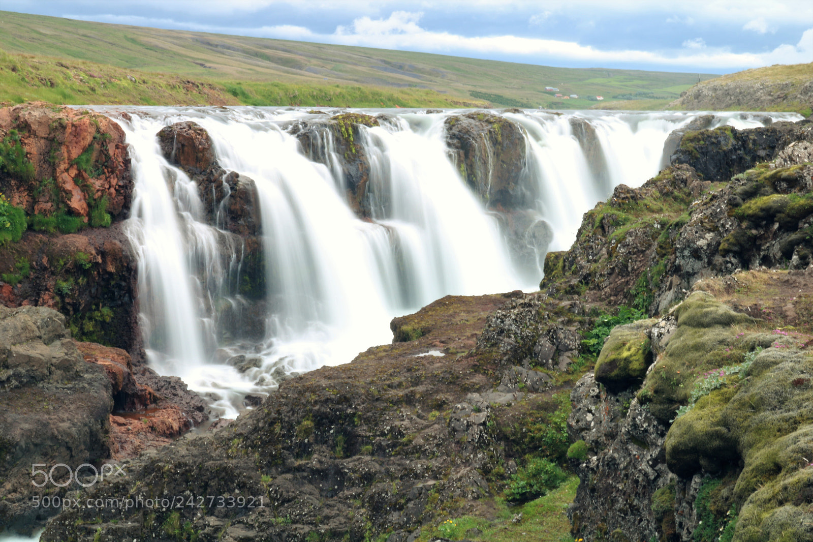 Canon EOS 750D (EOS Rebel T6i / EOS Kiss X8i) sample photo. Waterfall with blurry water photography