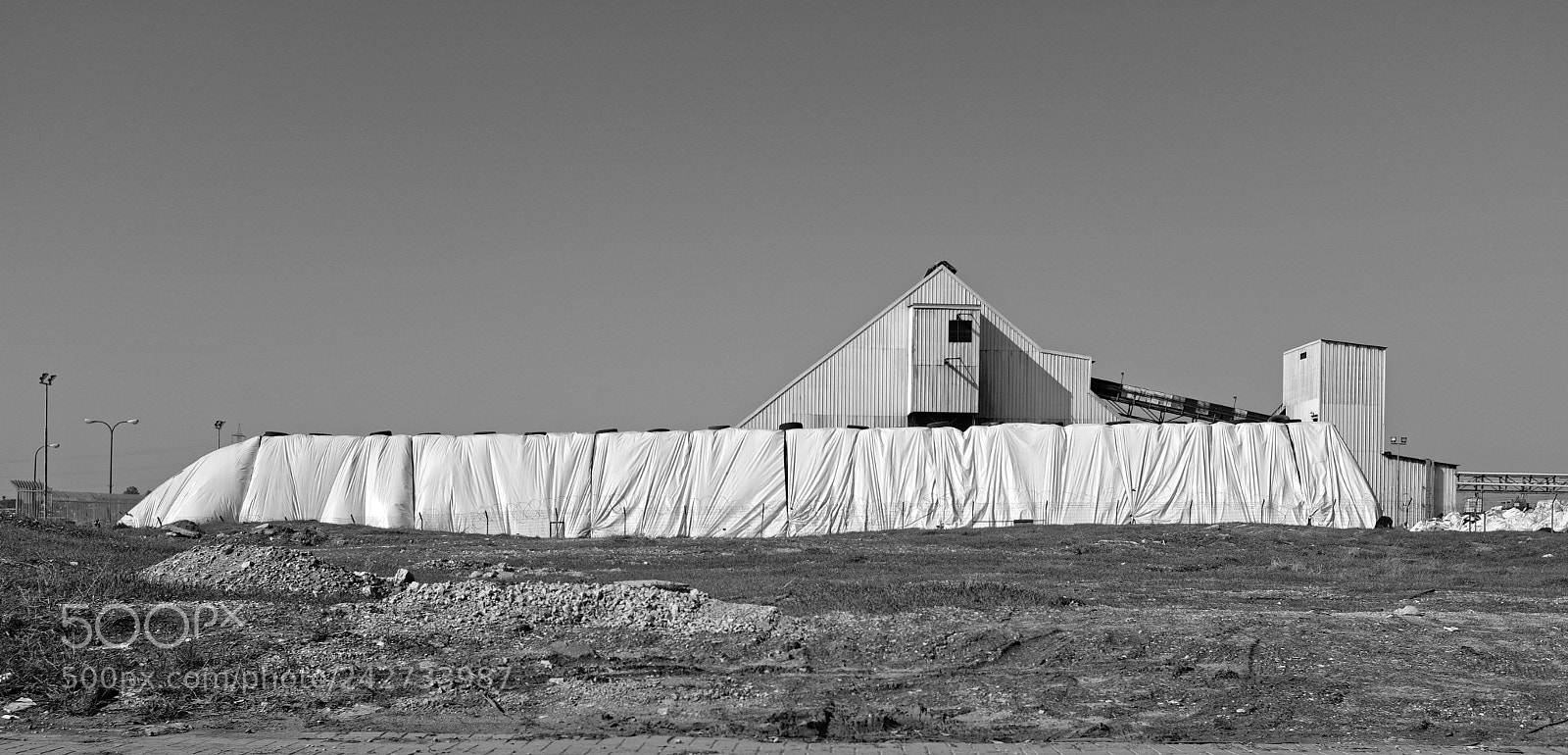 Fujifilm X100F sample photo. Storage photography