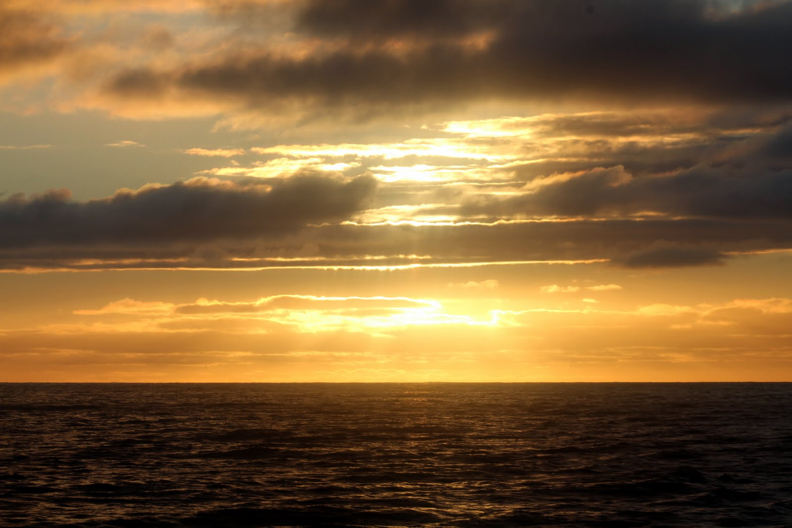 Canon EF 70-300mm F4-5.6 IS USM sample photo. Sundown iceland photography