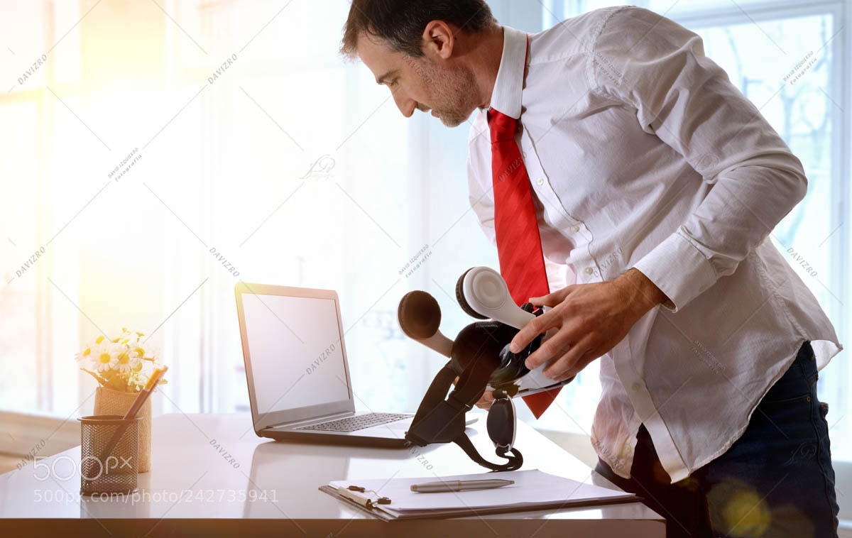 Nikon D810 sample photo. Office worker standing working photography