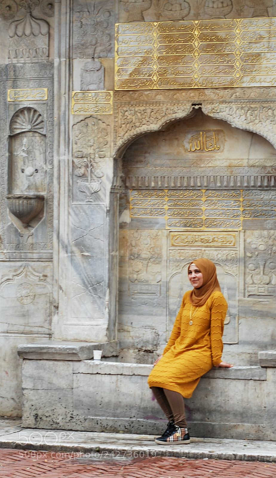 Nikon D60 sample photo. Istanbul. galata tower square photography