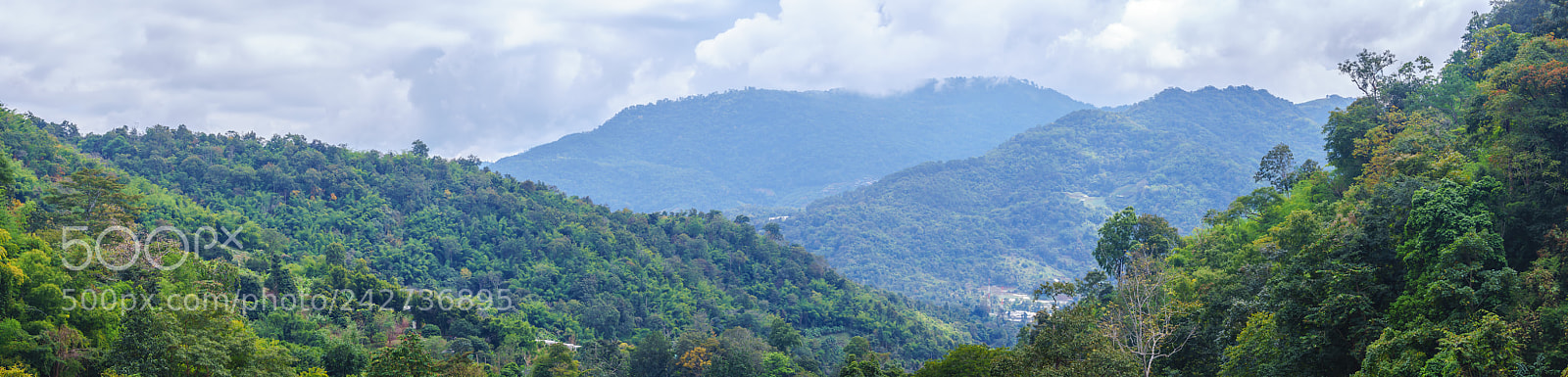 Sony a6500 sample photo. Mon jam panorama photography