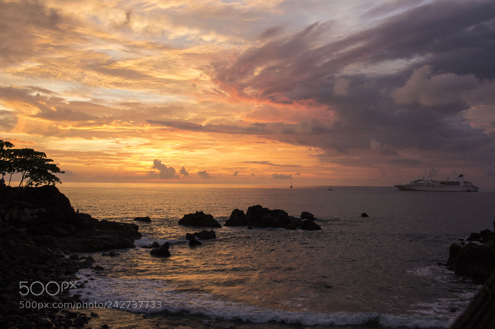 Canon EOS 1200D (EOS Rebel T5 / EOS Kiss X70 / EOS Hi) sample photo. Sunset in paradero photography