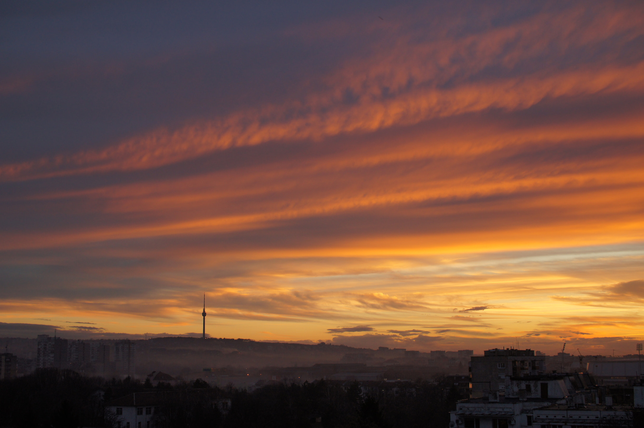 Sony Alpha NEX-C3 sample photo. Cloudy sunset photography