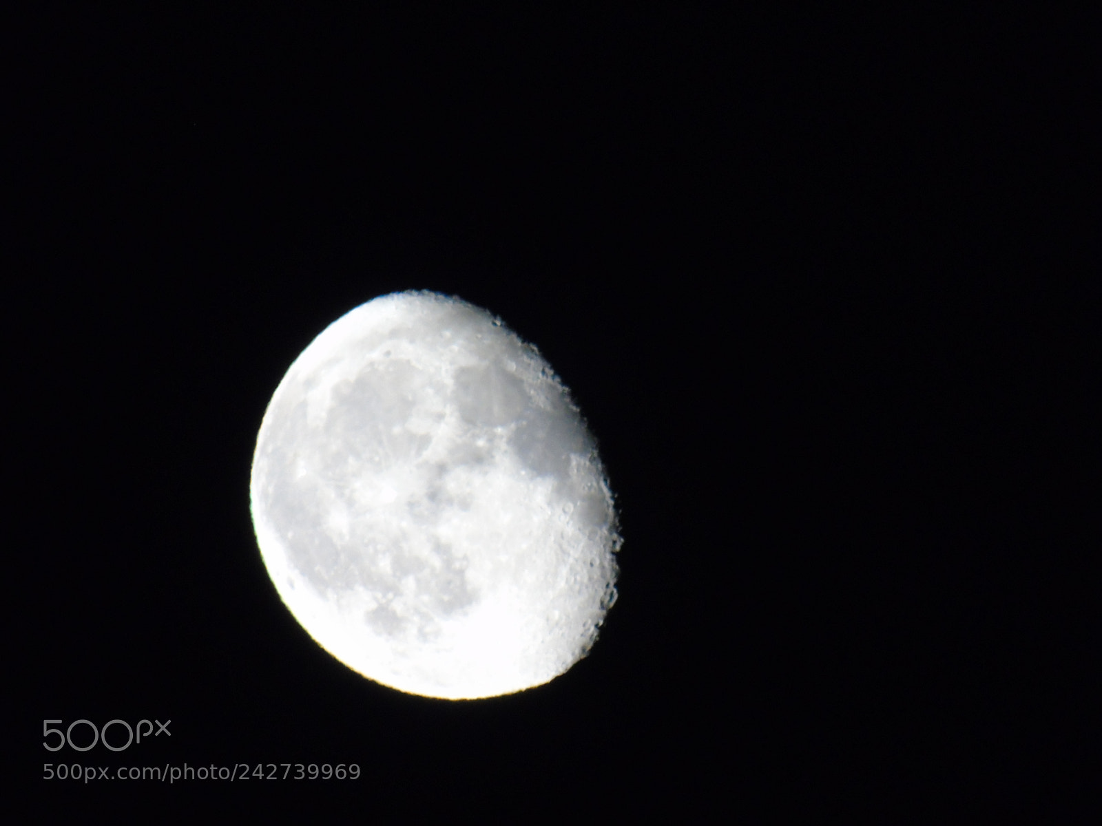 Sony Cyber-shot DSC-H400 sample photo. Moonlight over the city photography