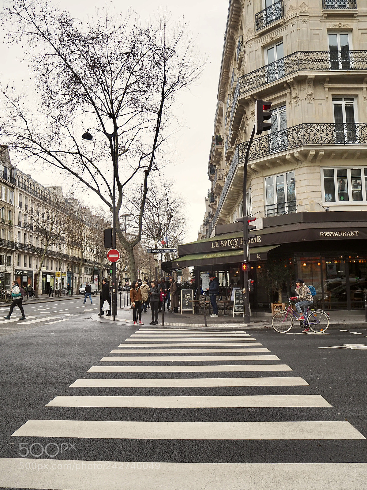 Olympus OM-D E-M10 II sample photo. Paris, 2018 photography