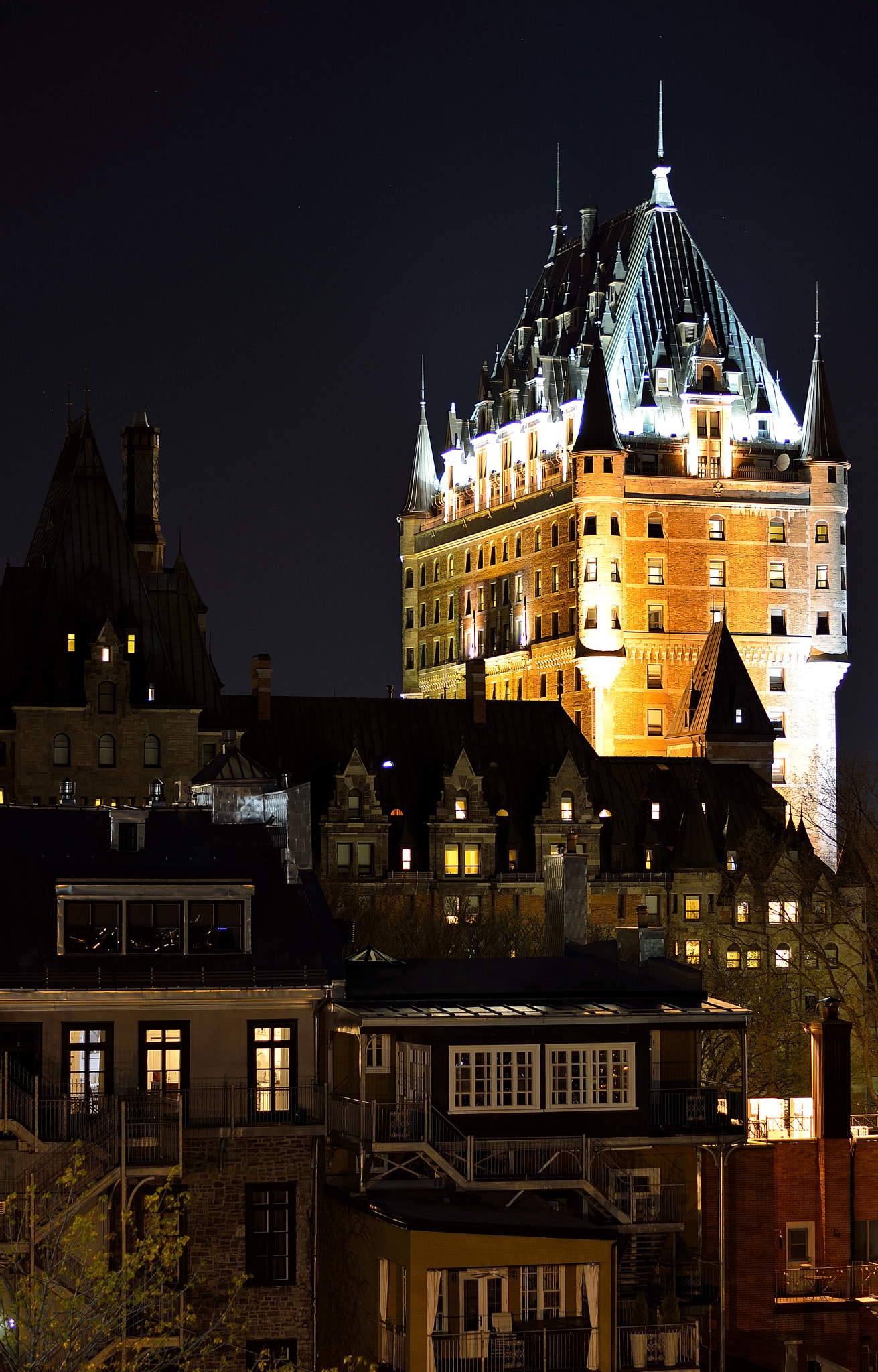 Nikon D5200 + Nikon AF-S Nikkor 50mm F1.8G sample photo. Quebec city photography