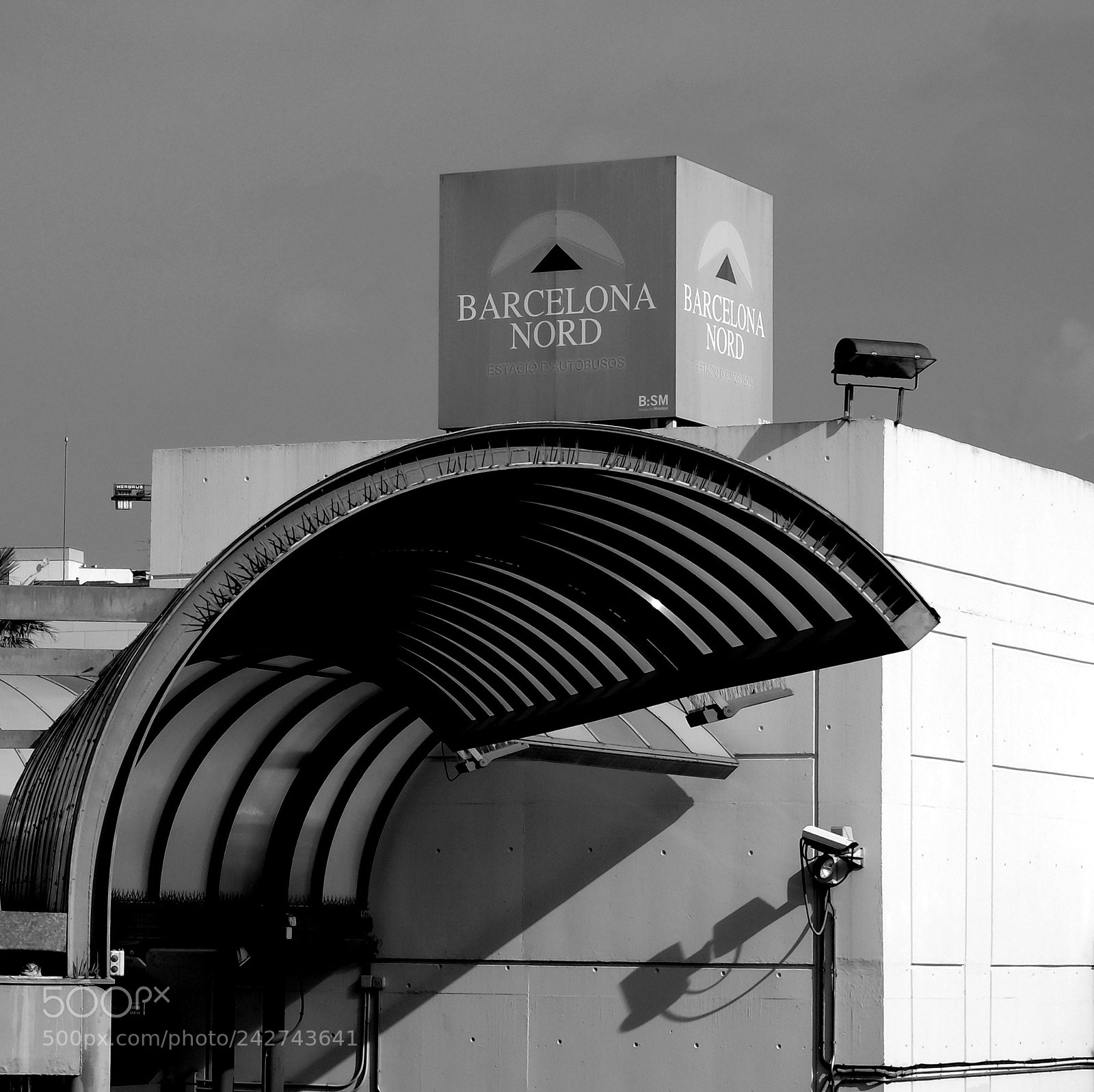 Fujifilm X-E2 sample photo. Barcelona nord photography