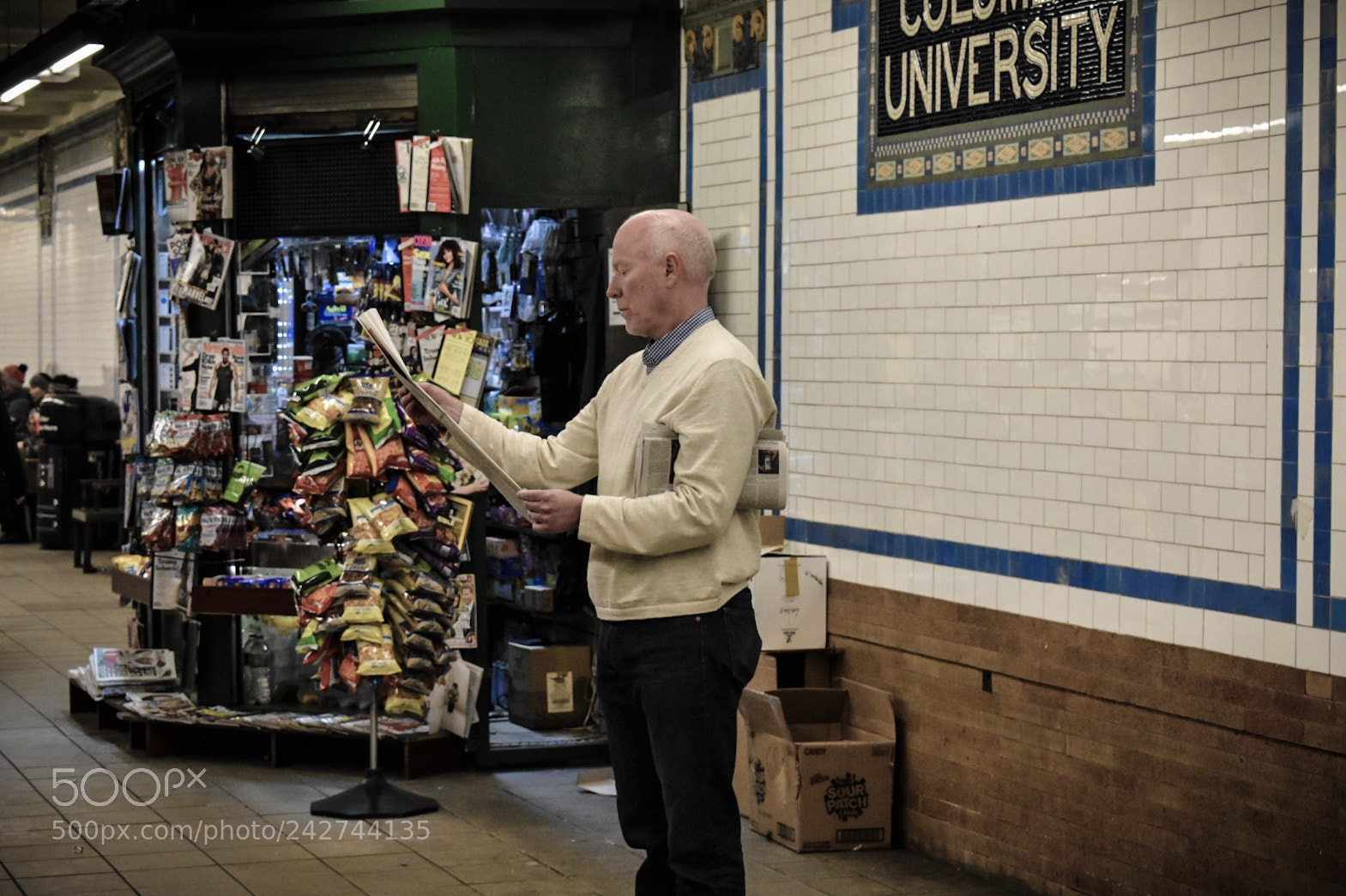 Nikon D3400 sample photo. Penn station - saw photography
