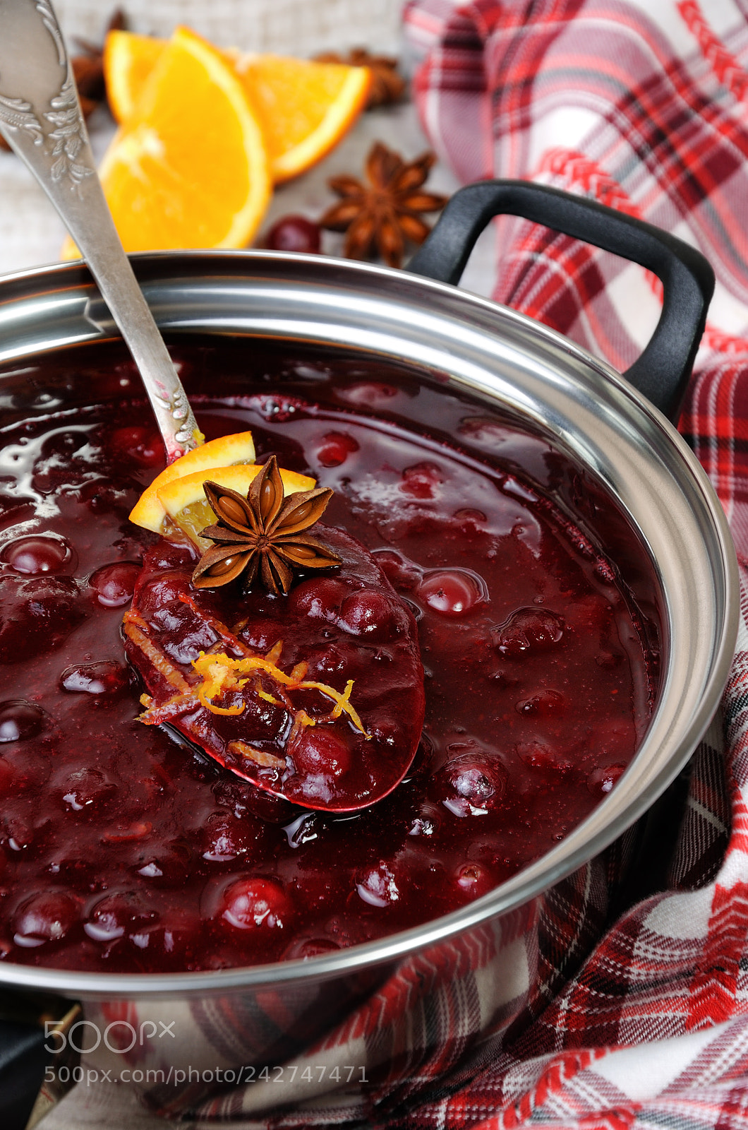 Nikon D90 sample photo. Freshly cooked cranberry sauce photography