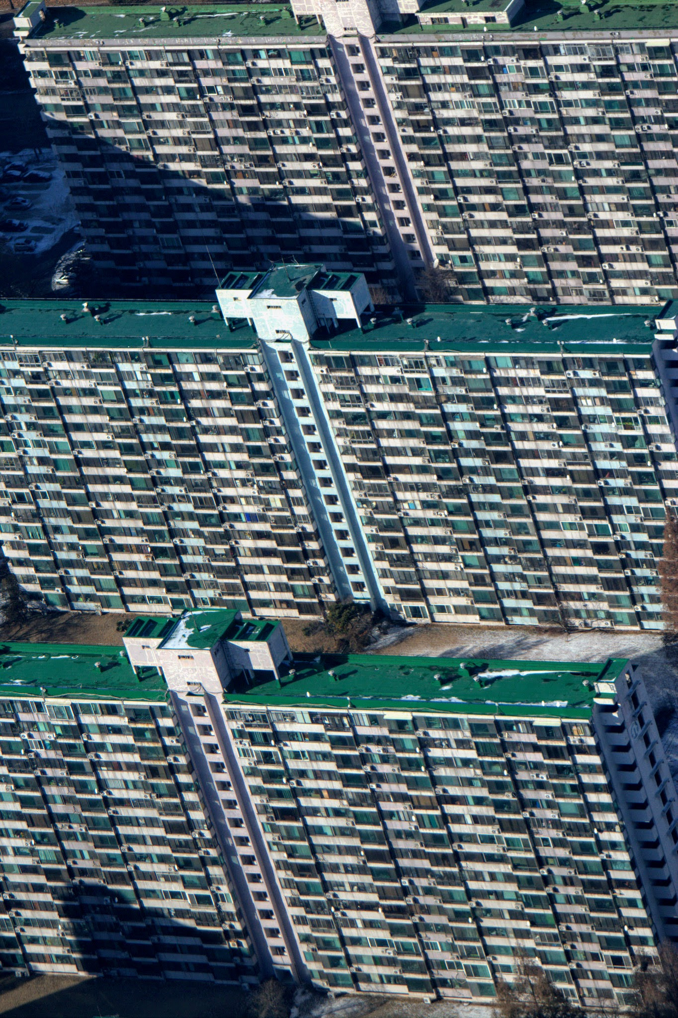 Canon EF 70-300mm F4-5.6 IS USM sample photo. Urban stack photography