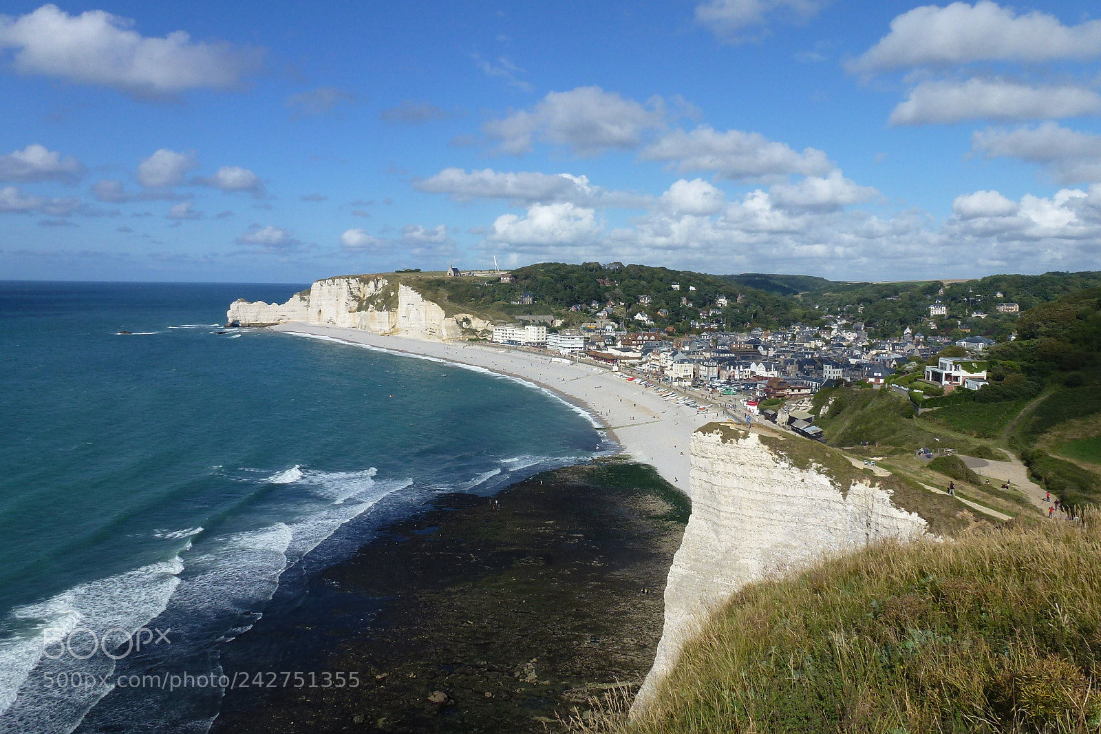 Panasonic Lumix DMC-ZS10 (Lumix DMC-TZ20 / Lumix DMC-TZ22) sample photo. Étretat photography