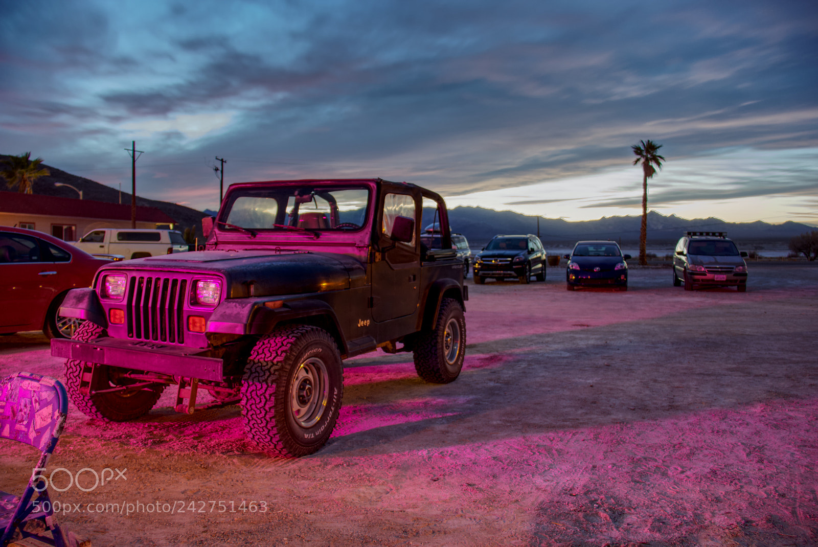 Canon EOS 60D sample photo. Pinky jeep photography