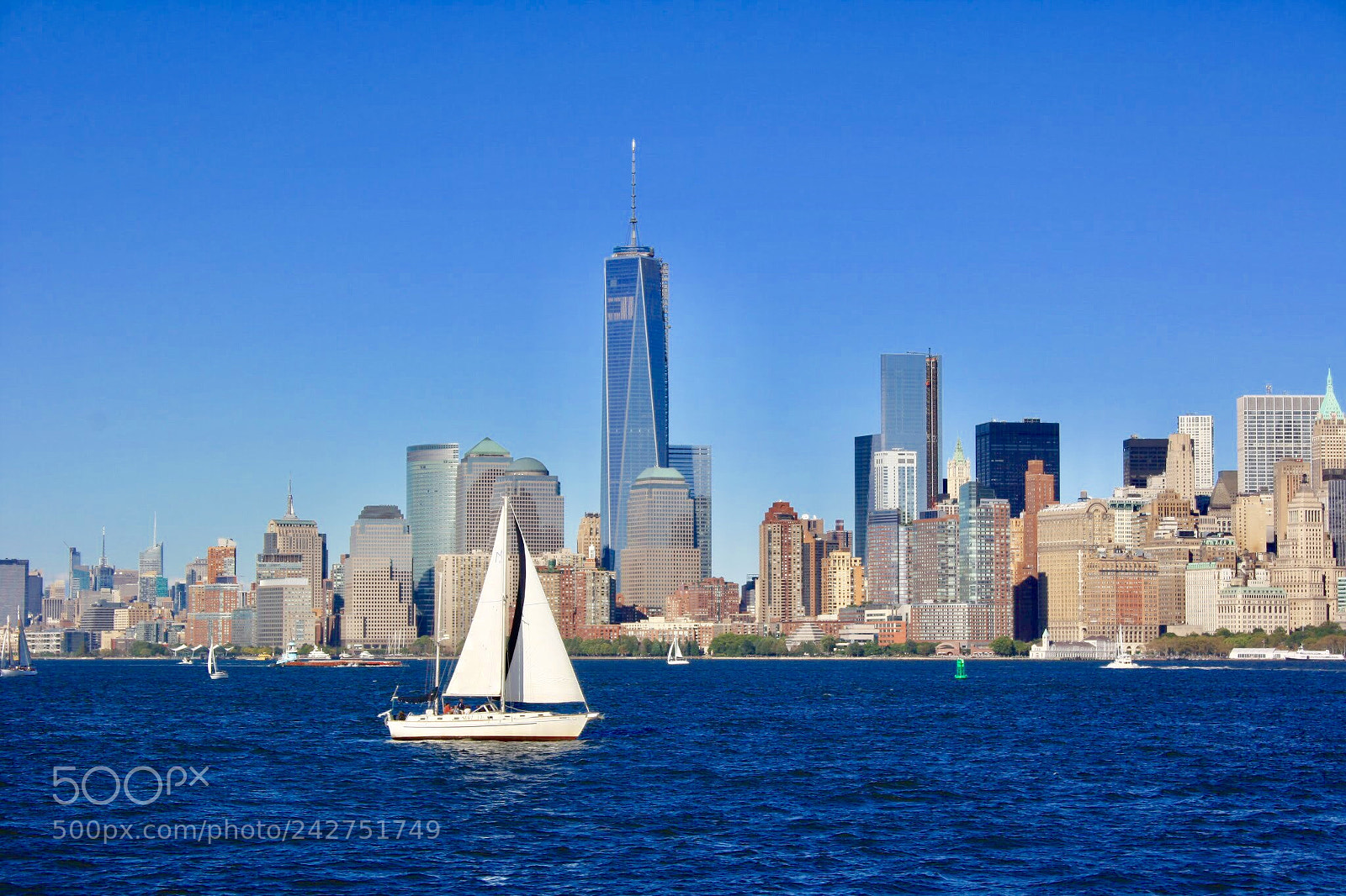 Canon EOS 1000D (EOS Digital Rebel XS / EOS Kiss F) sample photo. Sunny manhattan photography