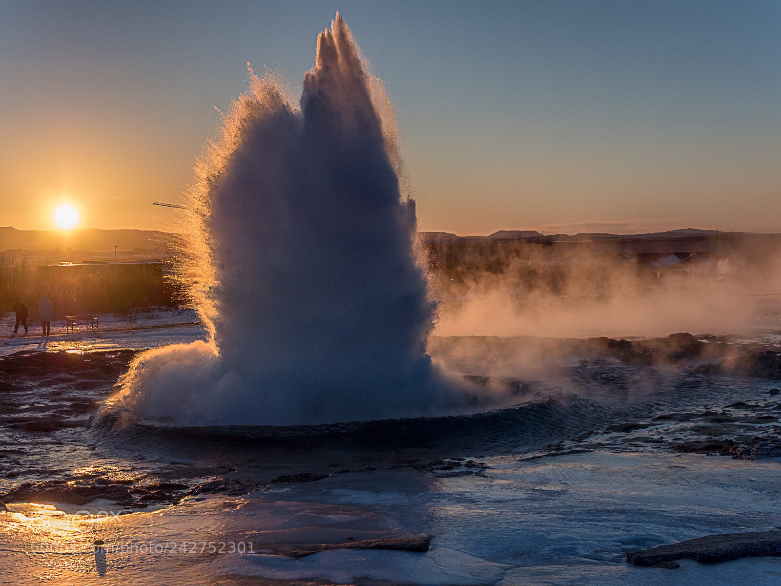 Olympus OM-D E-M5 II sample photo. The eruption of great photography