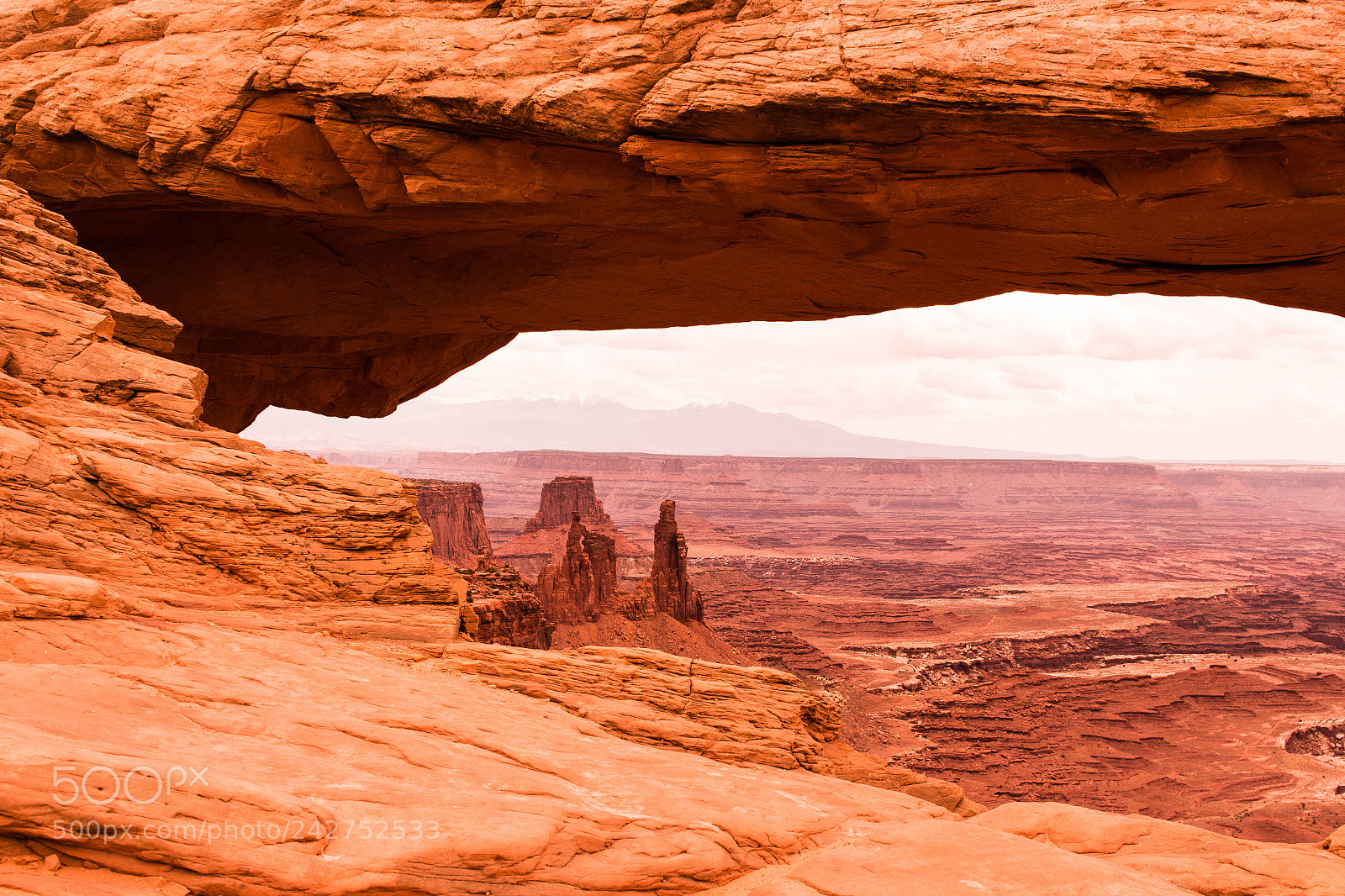 Canon EOS 700D (EOS Rebel T5i / EOS Kiss X7i) sample photo. Mesa arch, canyonlands national photography
