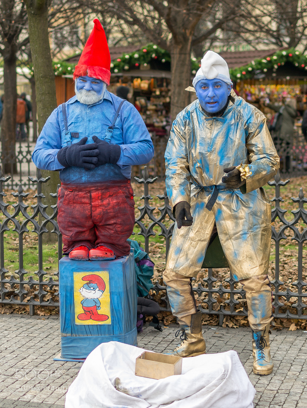 Nikon D3100 sample photo. Smurfs photography