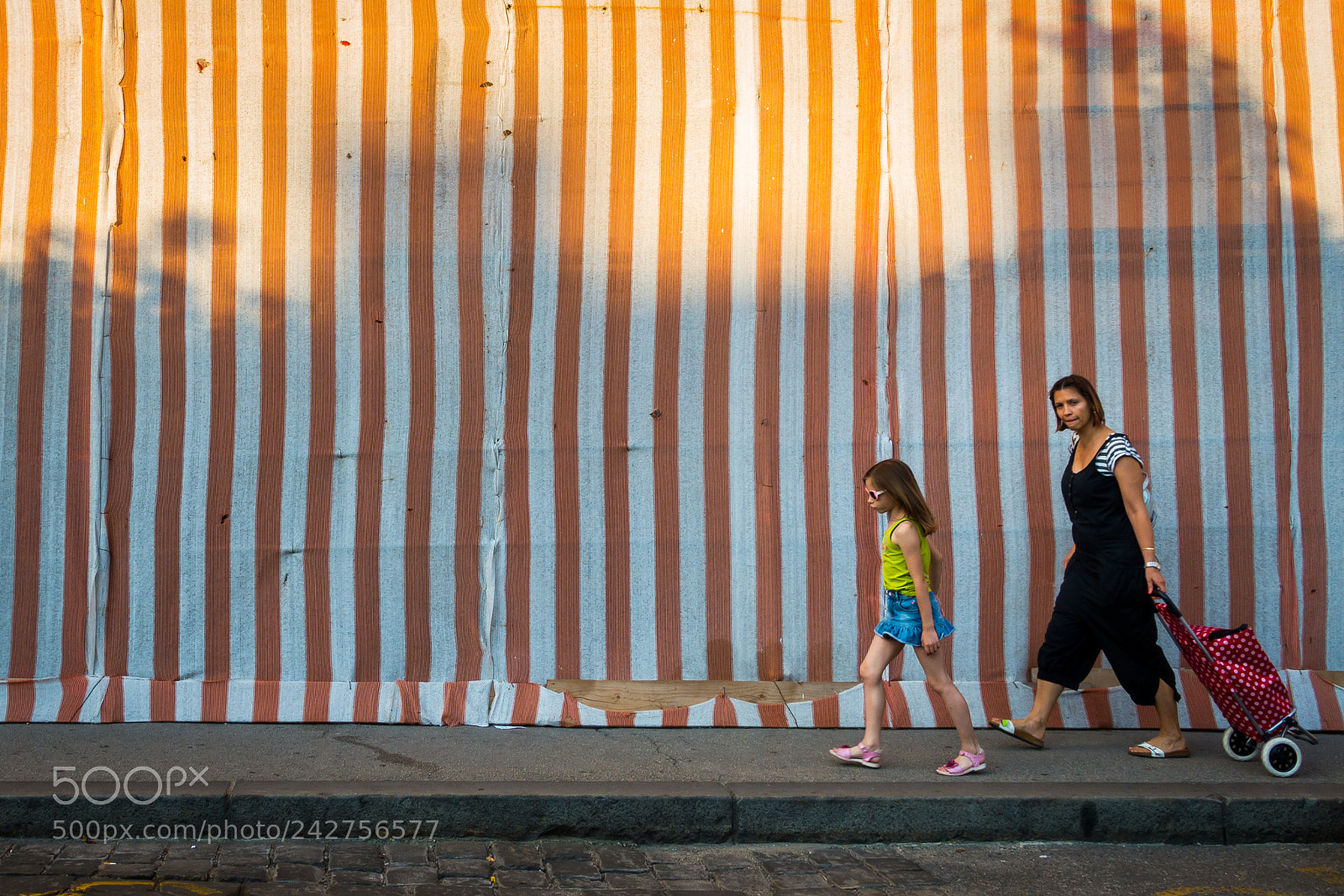 Sony Cyber-shot DSC-RX100 III sample photo. Street shadow photography