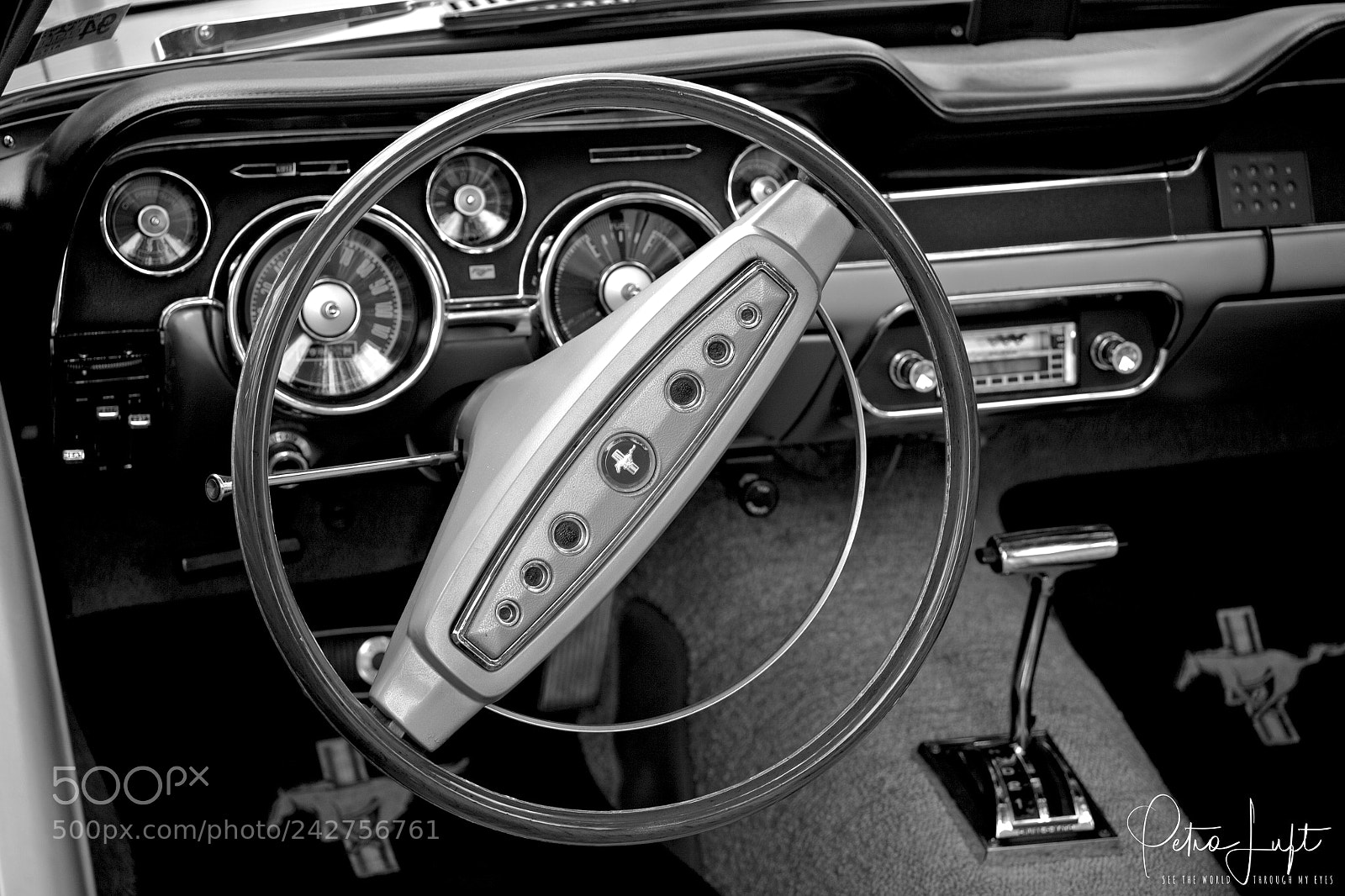 Canon EOS 5D sample photo. Classic car photography