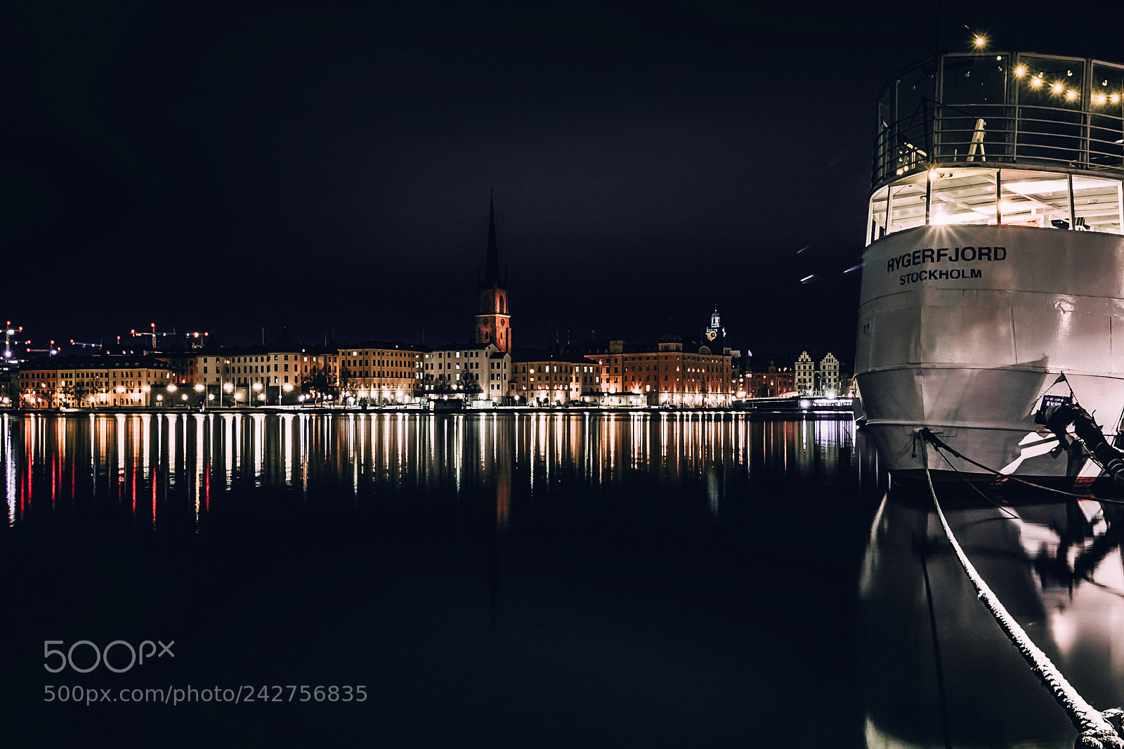Canon EOS 750D (EOS Rebel T6i / EOS Kiss X8i) sample photo. Riddarholmen photography