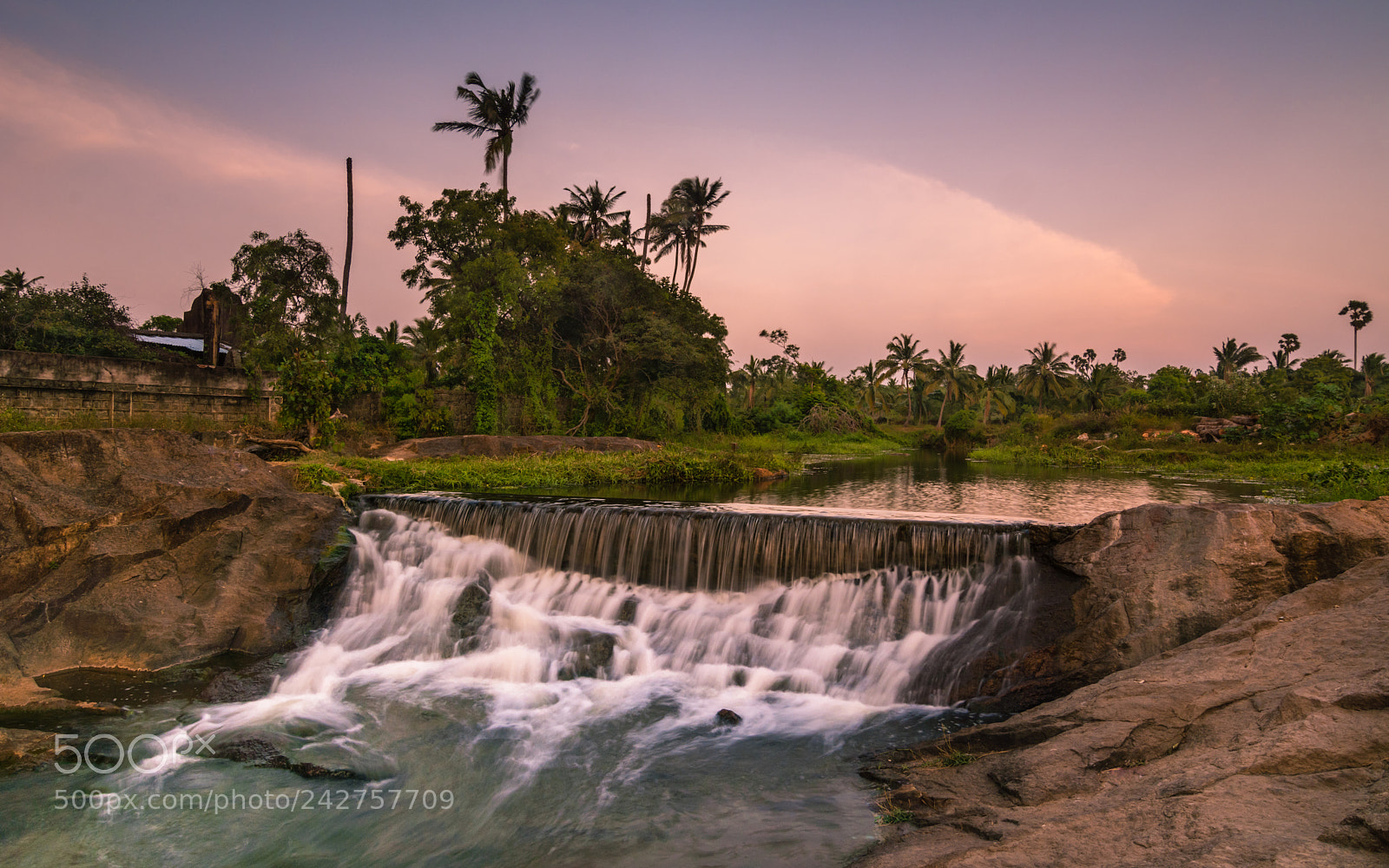 Nikon D7100 sample photo. Liquid flow photography