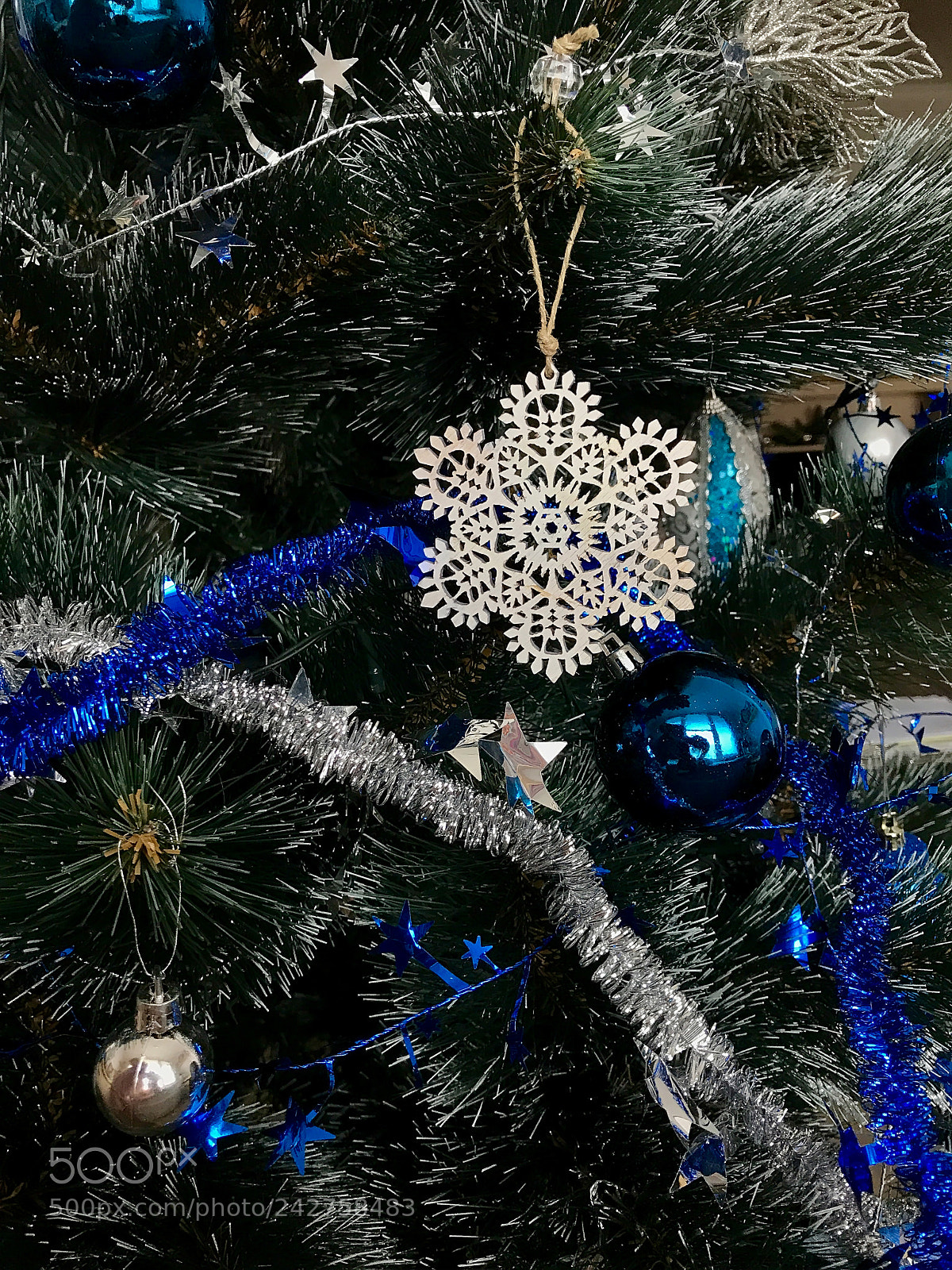 Apple iPhone 7 sample photo. Christmas beautiful decorations photography