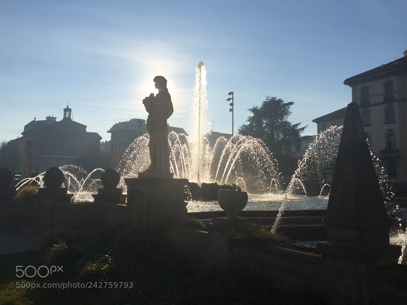 Apple iPhone 6 Plus sample photo. City life milano photography
