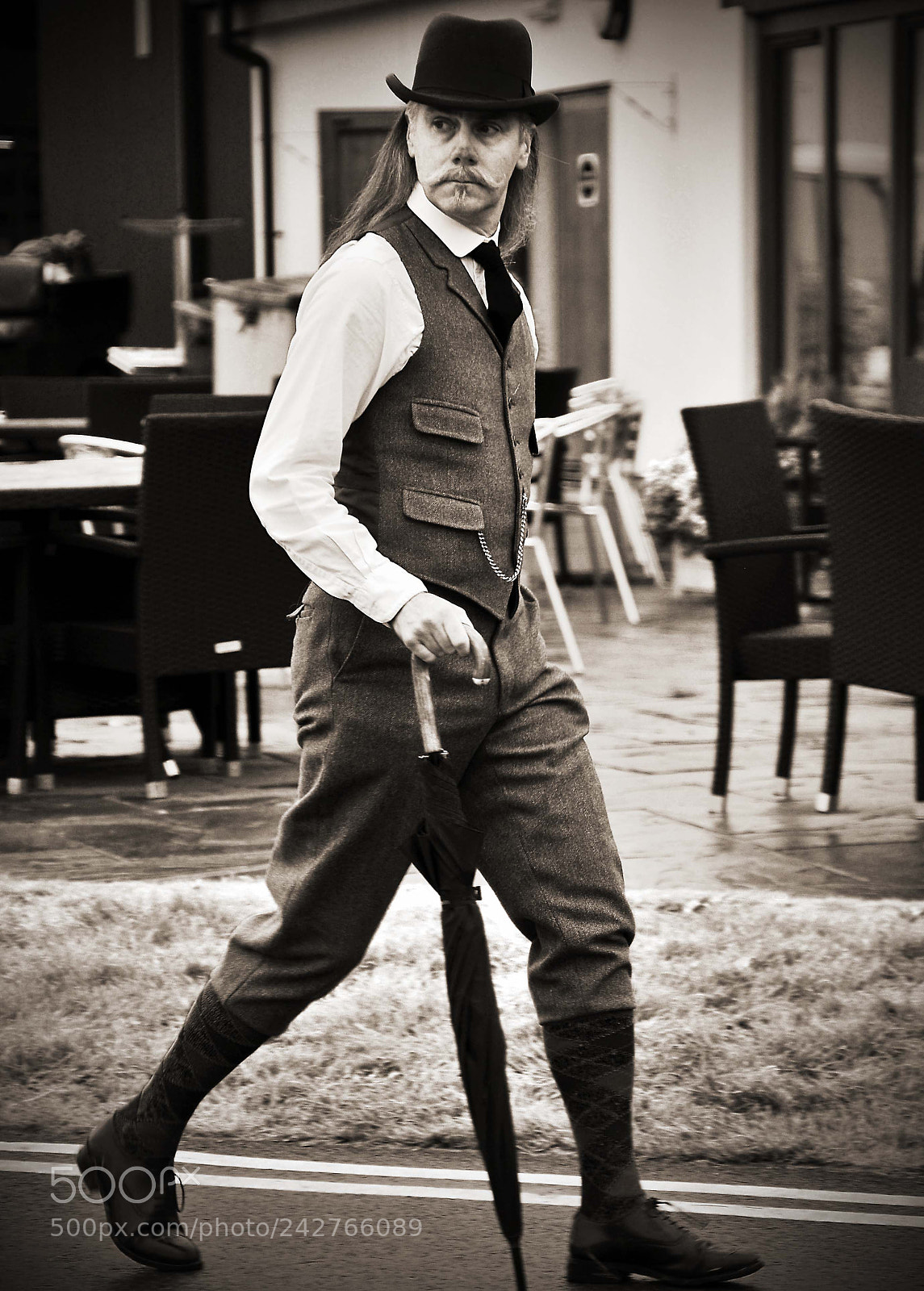 Nikon D300S sample photo. Retro trendy.. photography