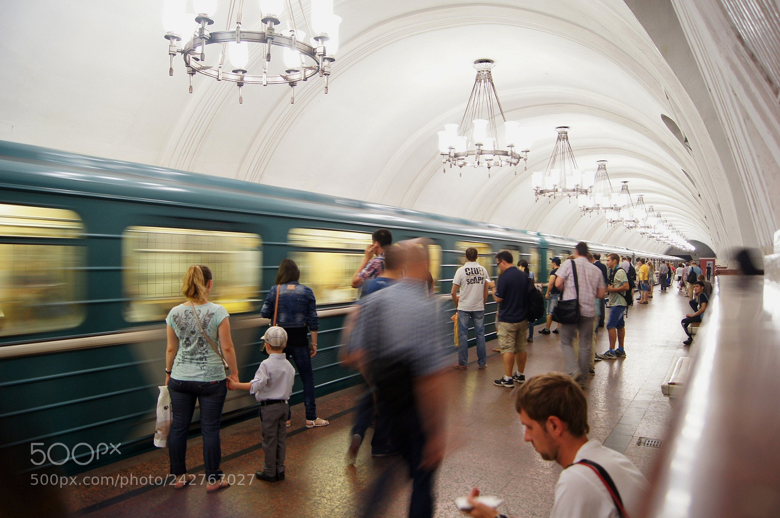 Sony Alpha DSLR-A580 sample photo. Metro station in moscow photography