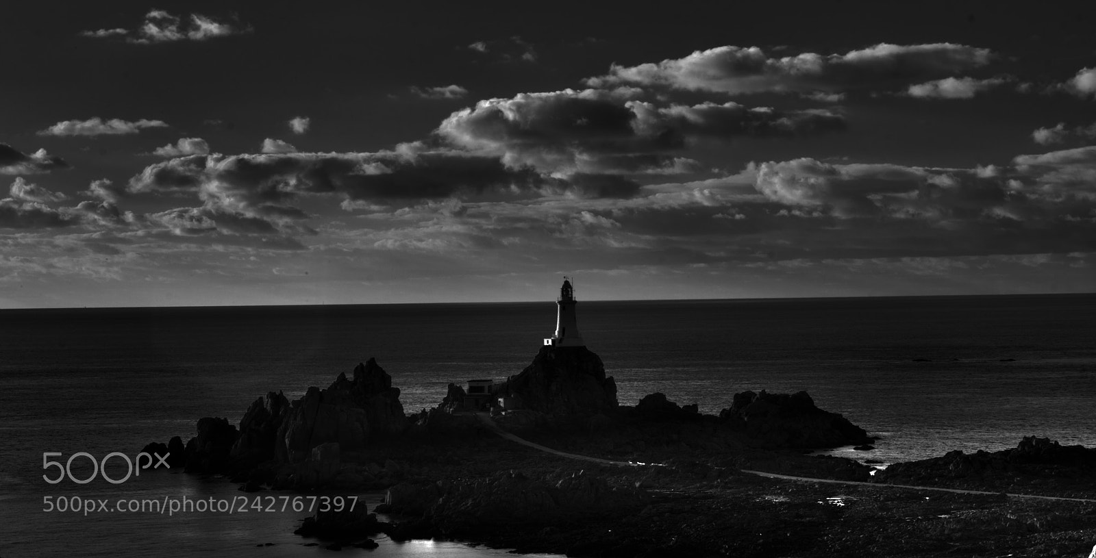 Canon EOS 400D (EOS Digital Rebel XTi / EOS Kiss Digital X) sample photo. Corbire lighthouse bw photography
