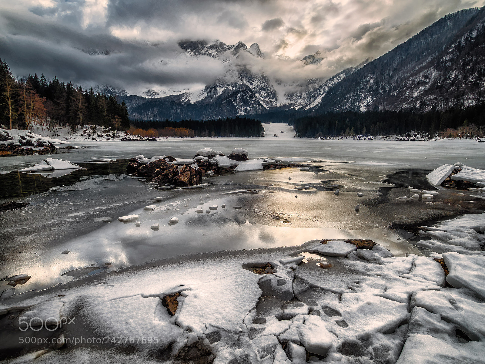 Olympus PEN E-PL7 sample photo. Frozen lake photography