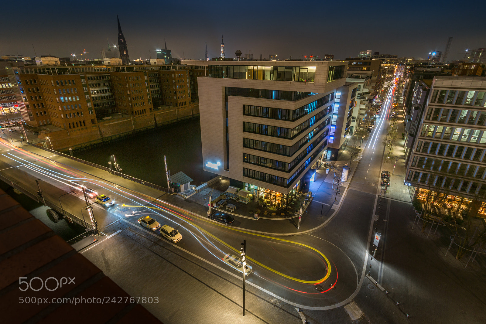 Sony Alpha NEX-7 sample photo. Big city night photography
