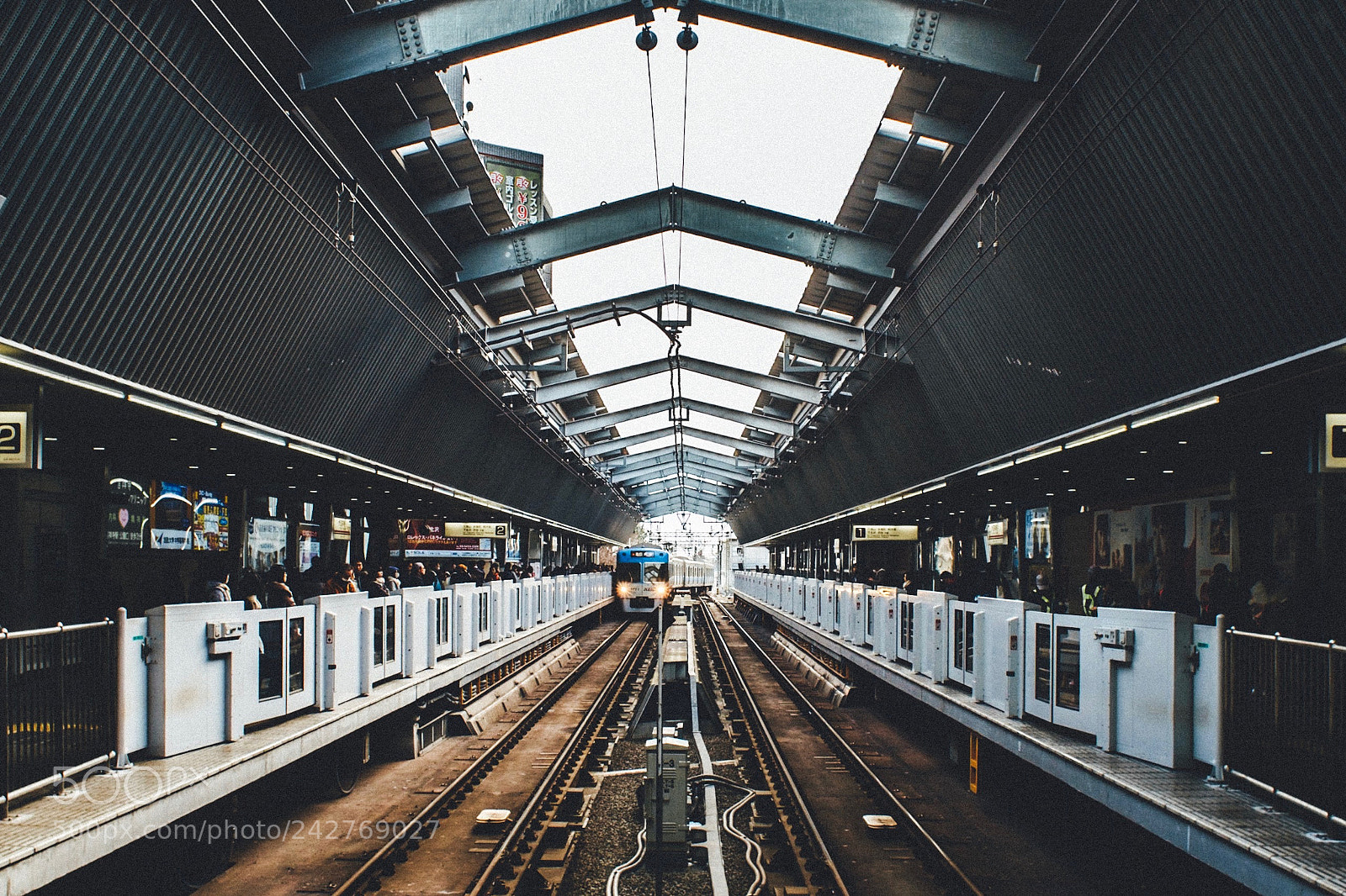 Fujifilm X-Pro1 sample photo. Somewhere tokyo. photography